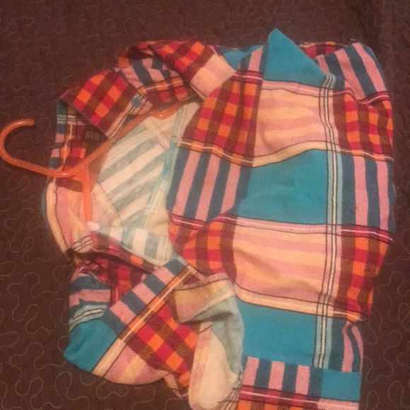 A vest 🔊 - Picture 3 of 3